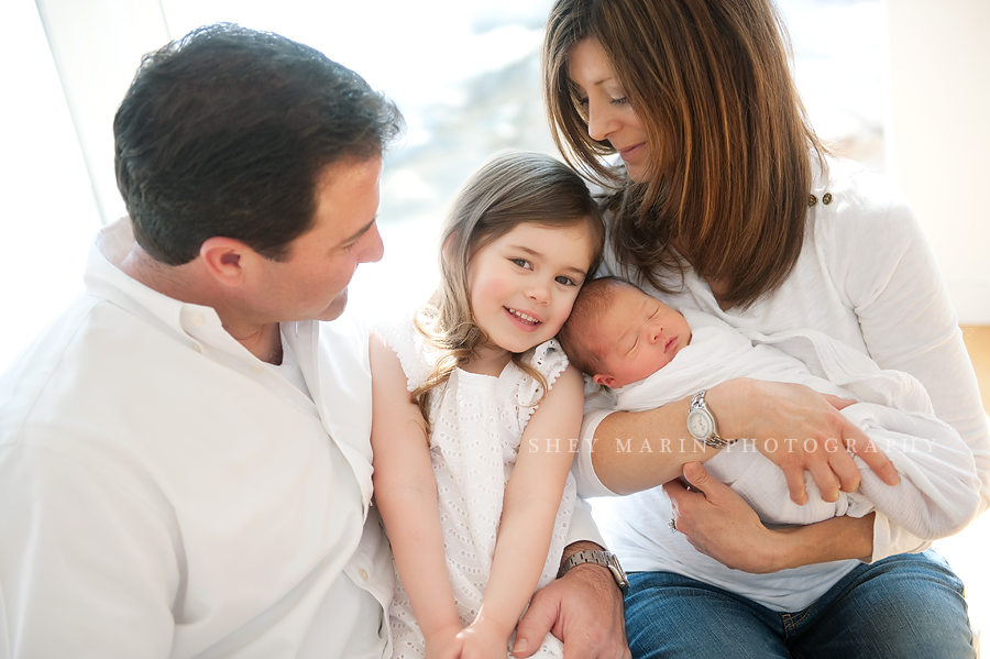 family in Frederick maryland with newborn baby girl