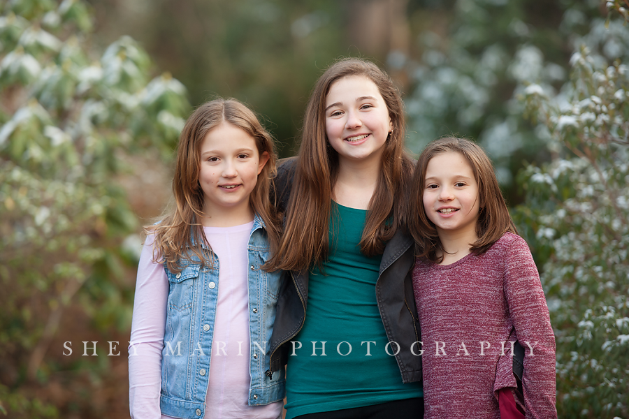 family of three sisters in a Washington DC park