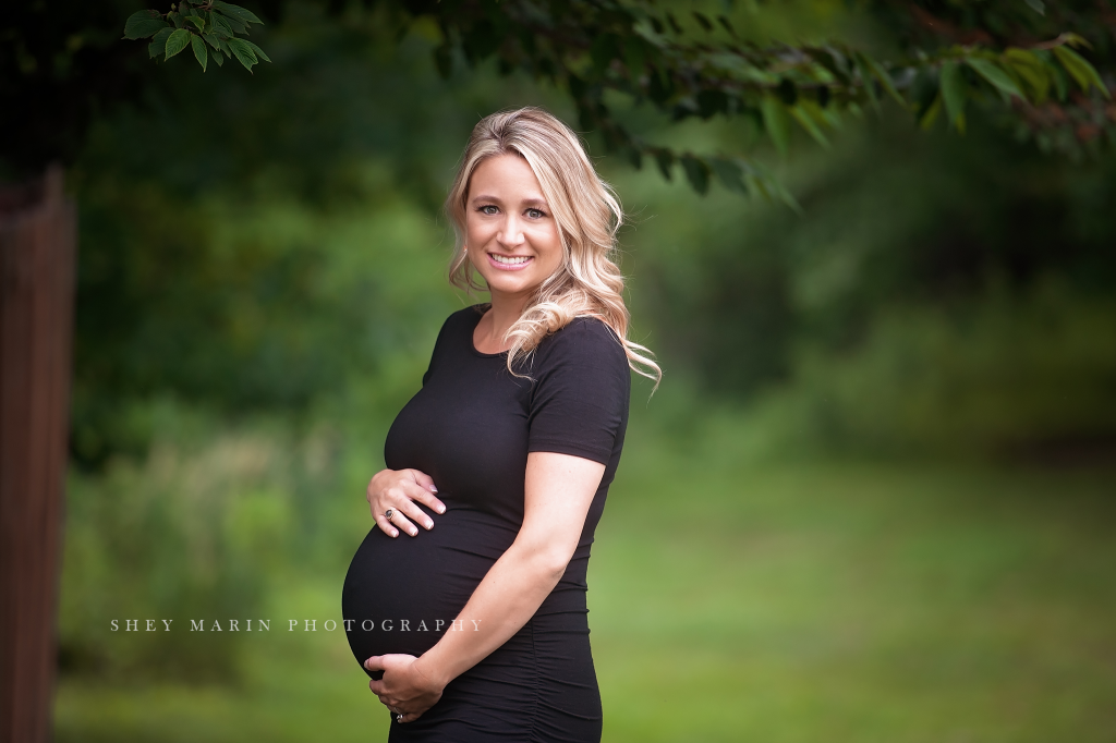 Frederick Maryland maternity photographer