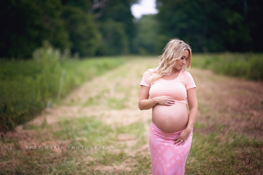Frederick Maryland maternity photographer