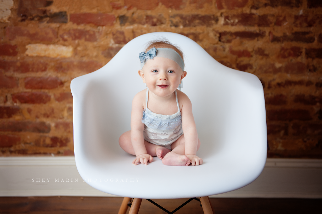 milestone sitter | Frederick Maryland Baby photographer