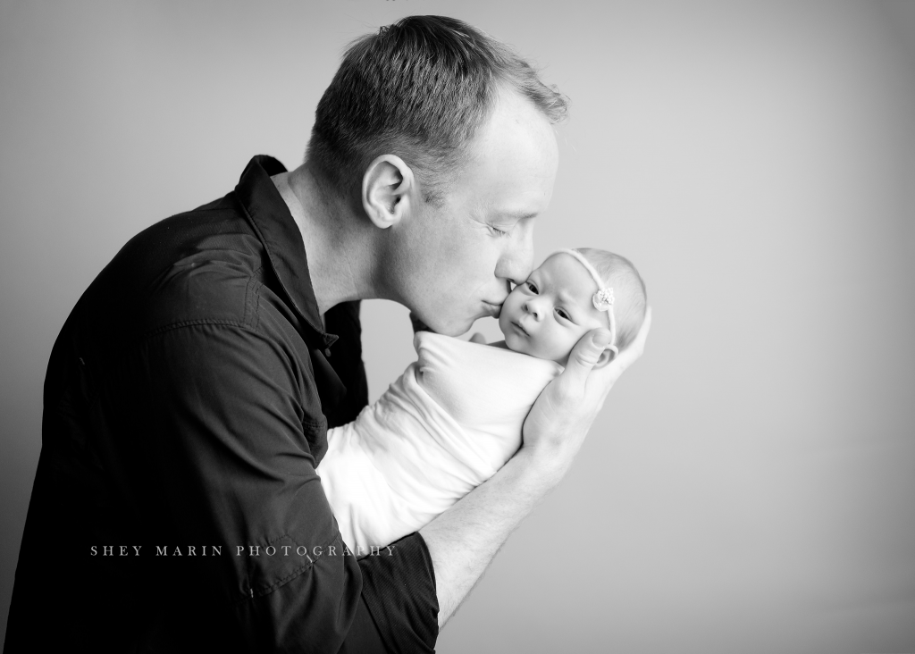 beautiful newborn baby girl | Washington DC newborn photographer