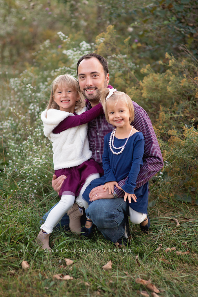 Frederick Maryland local photographer with a family