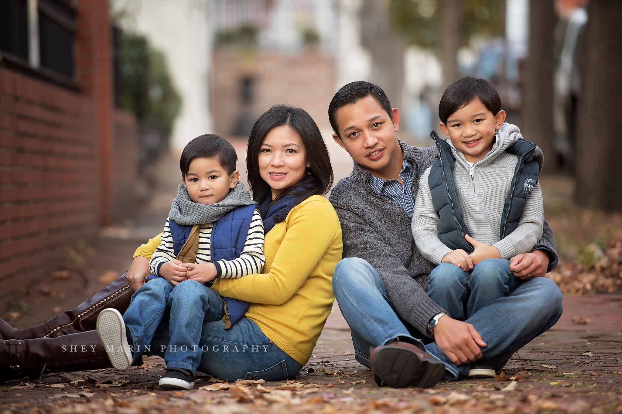 downtown frederick maryland family photographer