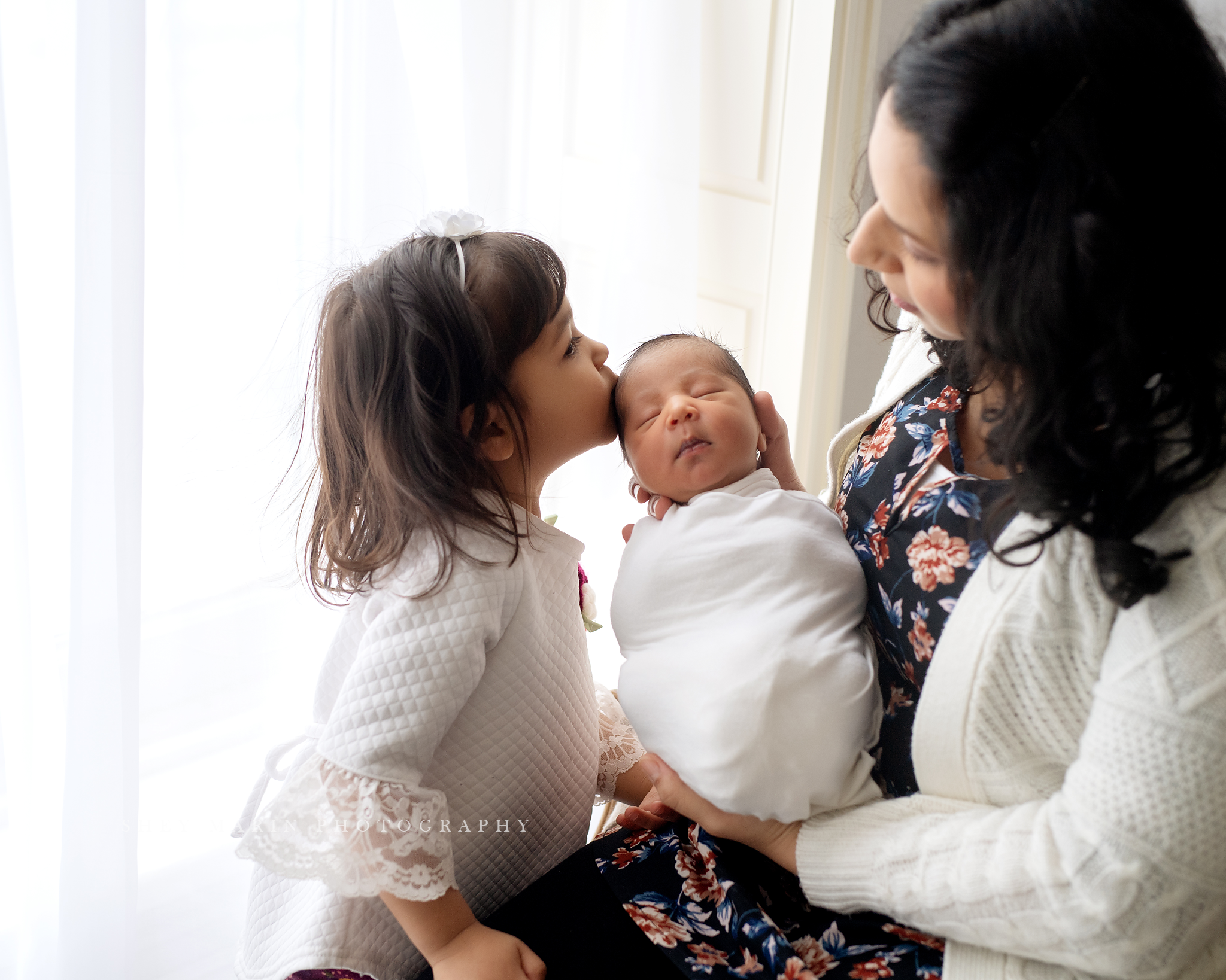 Washington DC adorable newborn photographer