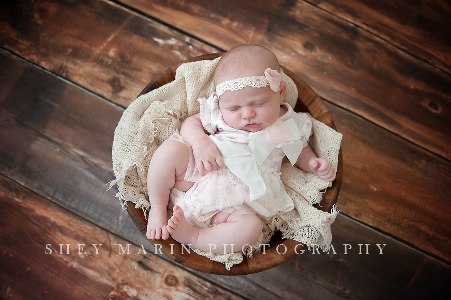 3 week old baby girl| Washington DC Newborn Photographer