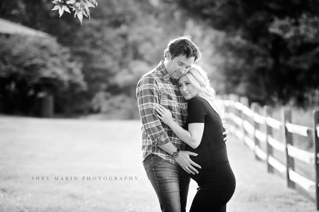 Frederick Maryland maternity photographer