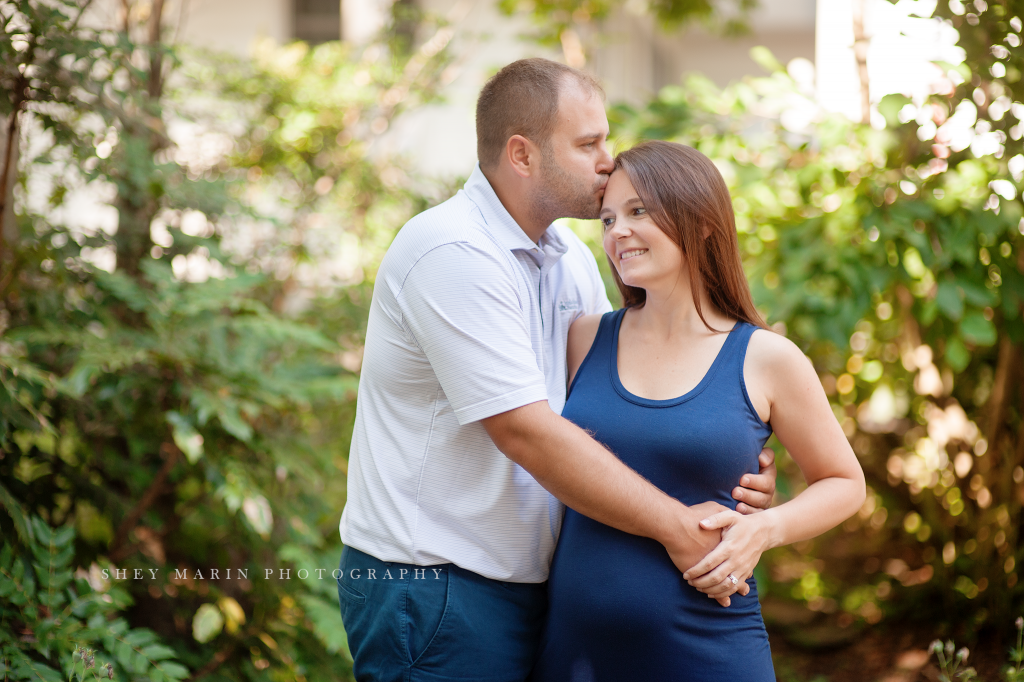 Travel maternity session | Washington DC family photographer