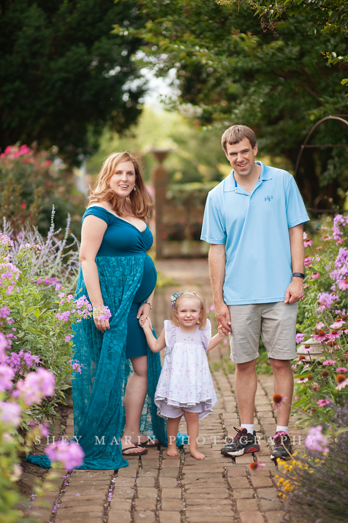 flower maternity session | Frederick Maryland photographer