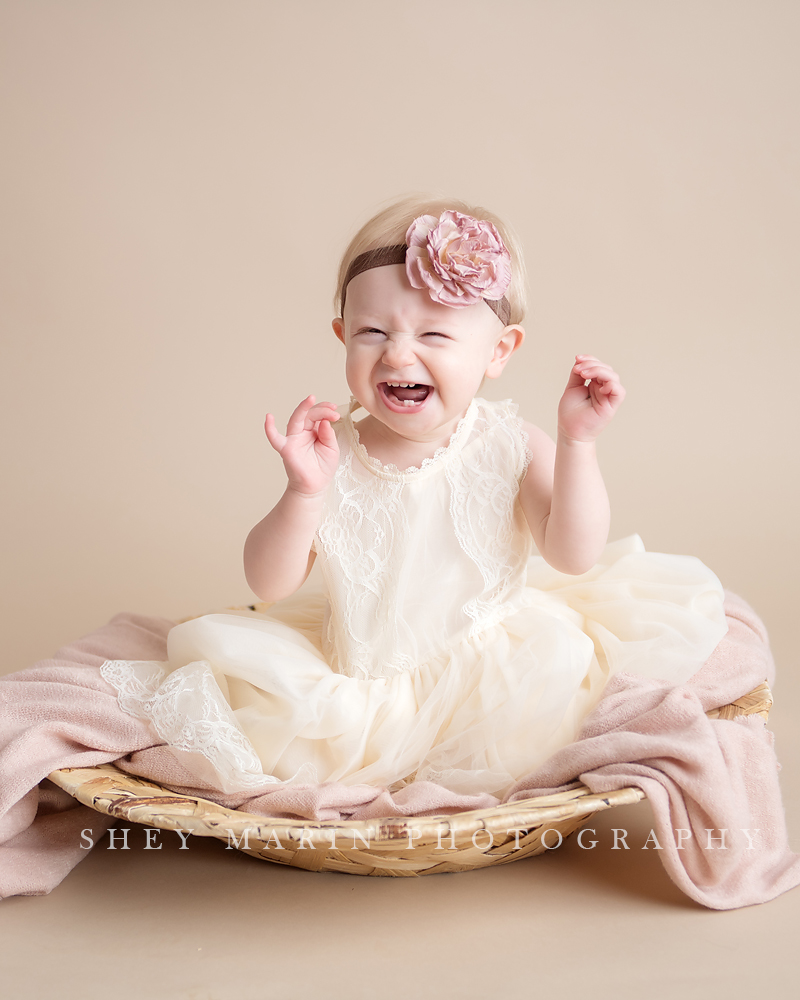 cake smash one year old frederick maryland photographer