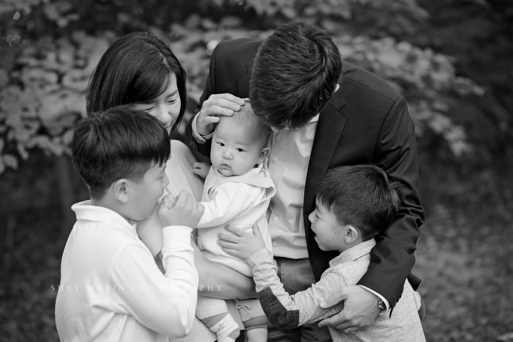 lovely family in bethesda maryland garden | Washington DC kids photographer