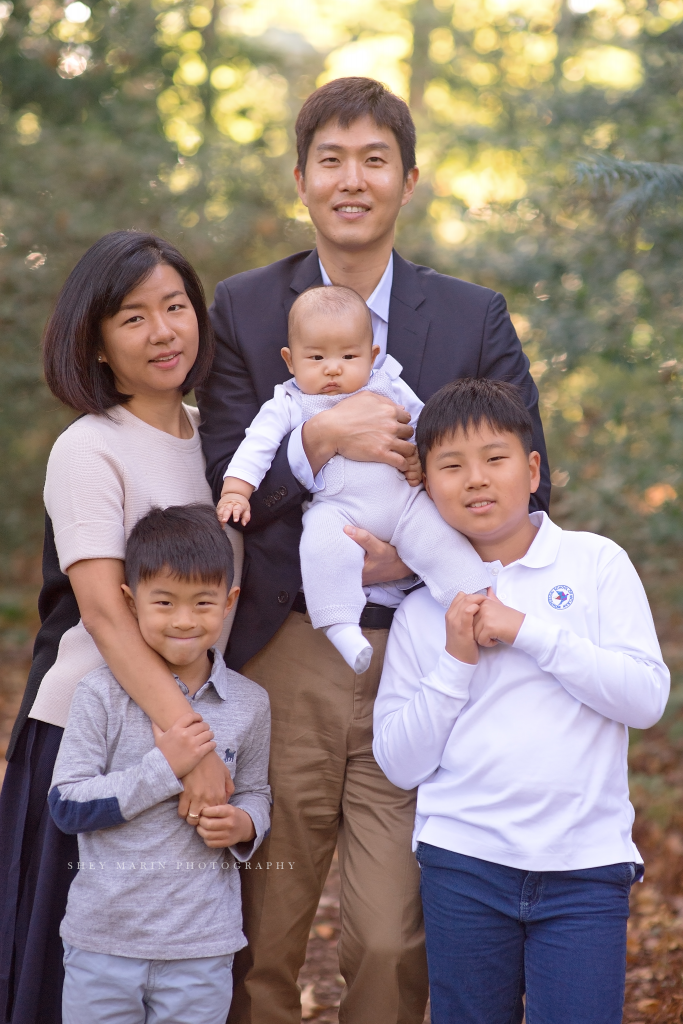 lovely family in bethesda maryland garden | Washington DC kids photographer