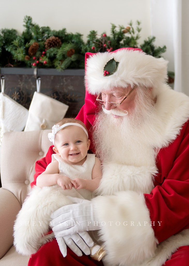 Santa Claus mini sessions Frederick Maryland photographer