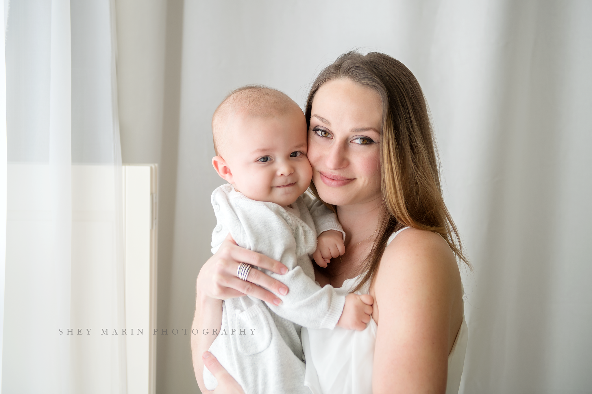 Motherhood studio sessions 