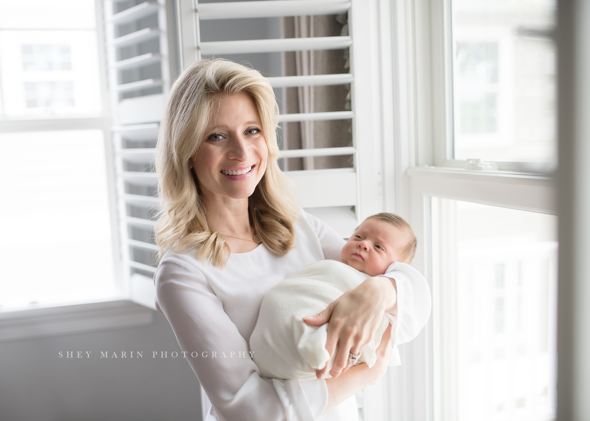 lifestyle newborn portraits Washington DC