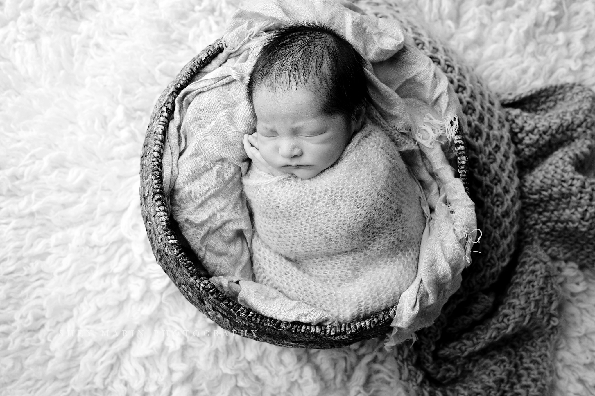 Frederick Maryland newborn baby photo session