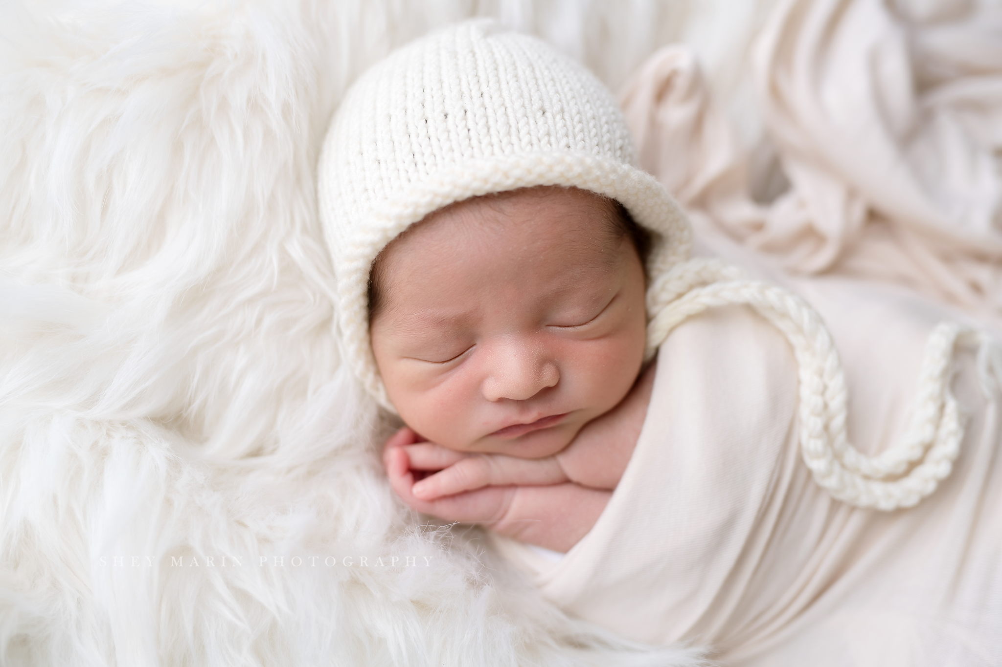 Frederick Maryland newborn baby photo session