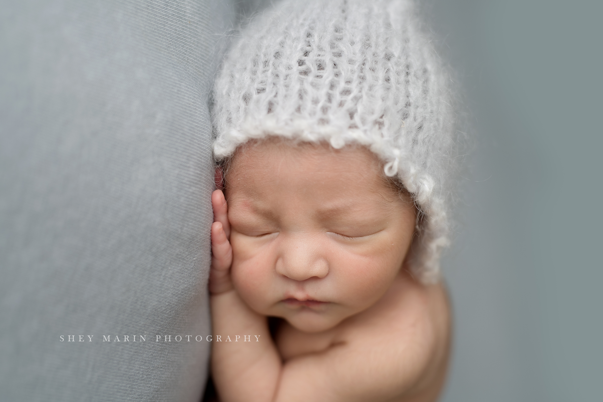 Frederick Maryland newborn baby photo session