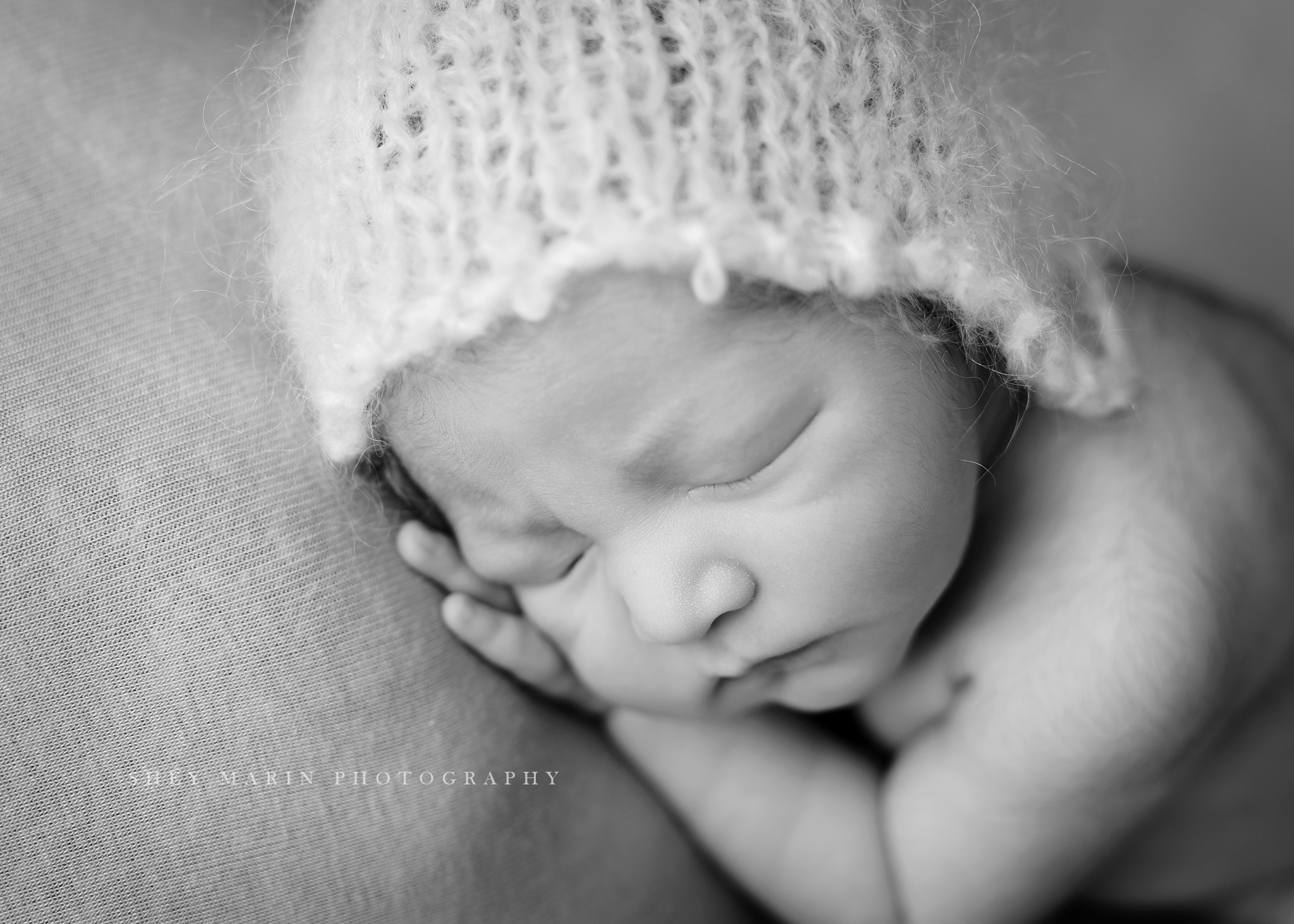 Frederick Maryland newborn baby photo session