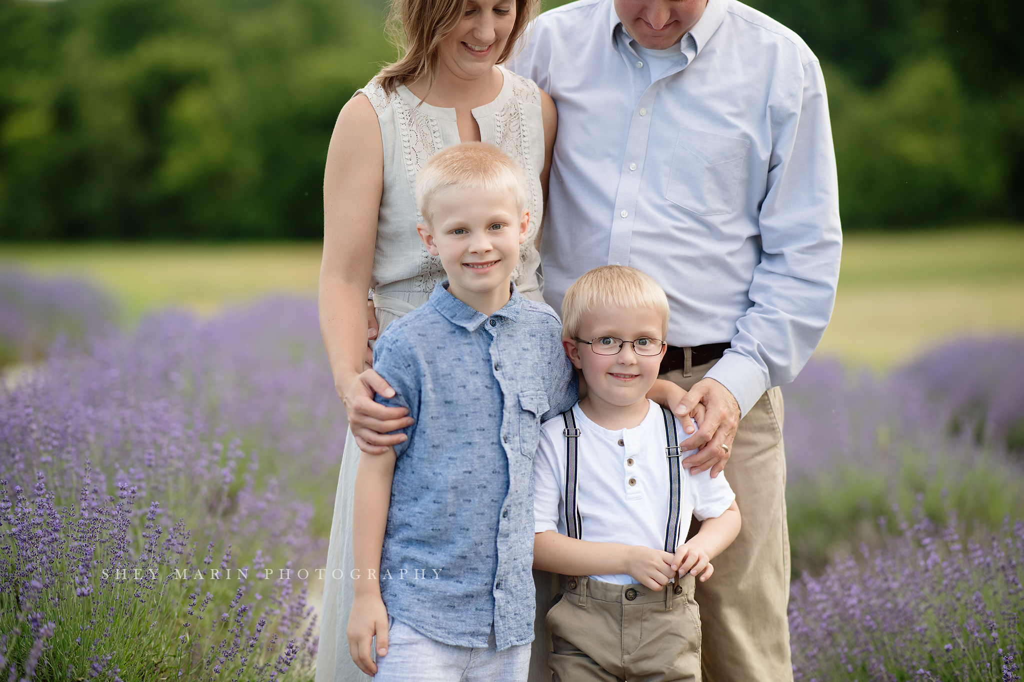 lavender field frederick maryland family photo session