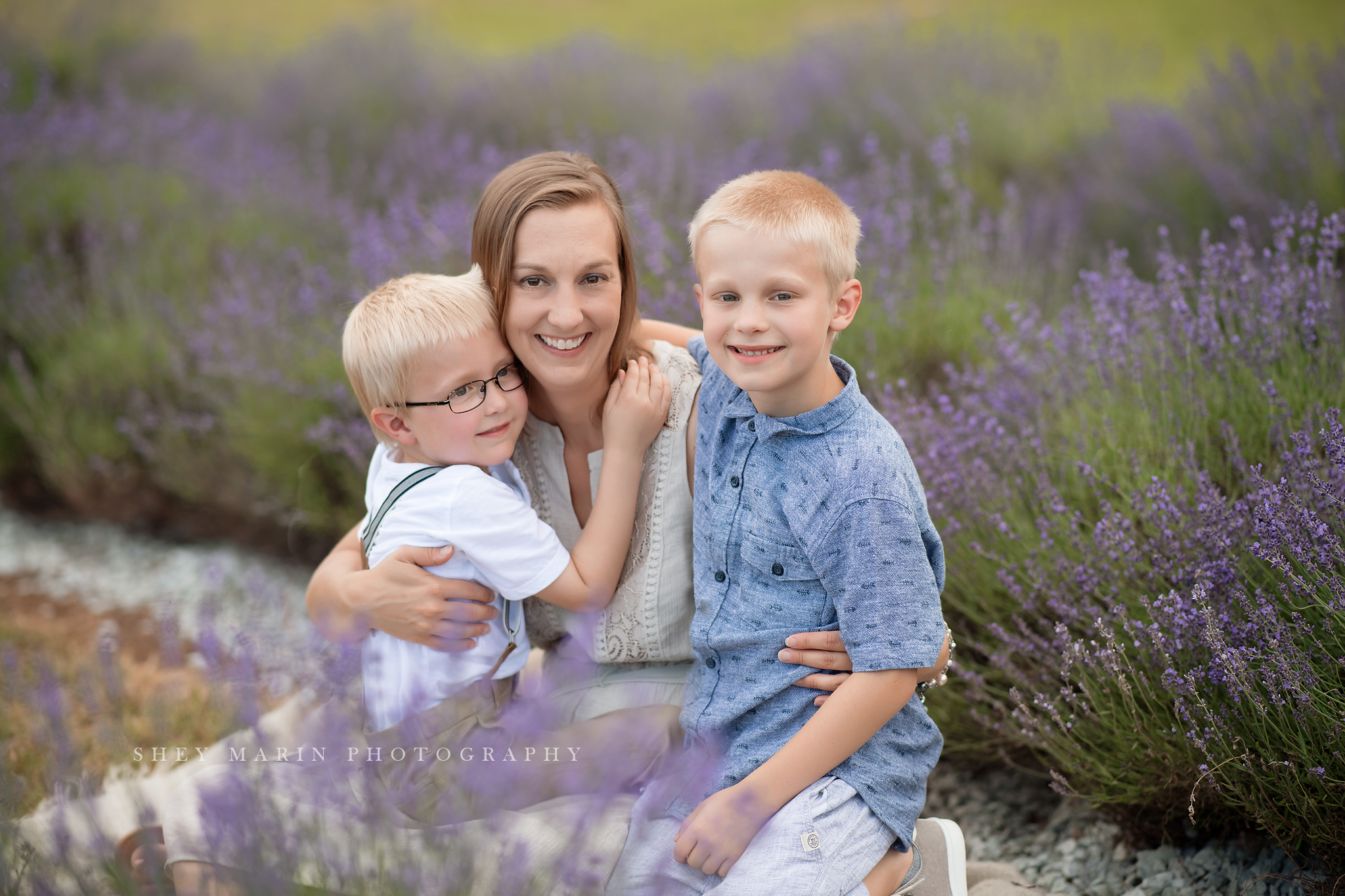 lavender field frederick maryland family photo session