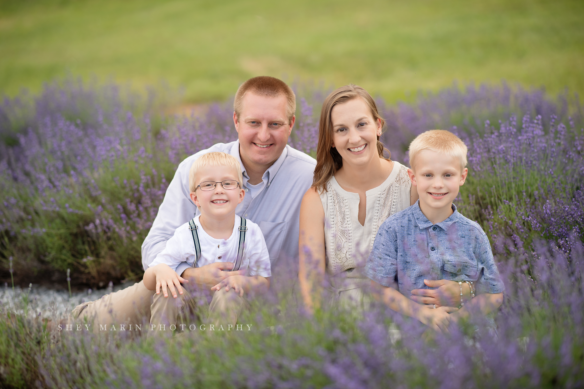 lavender field frederick maryland family photo session