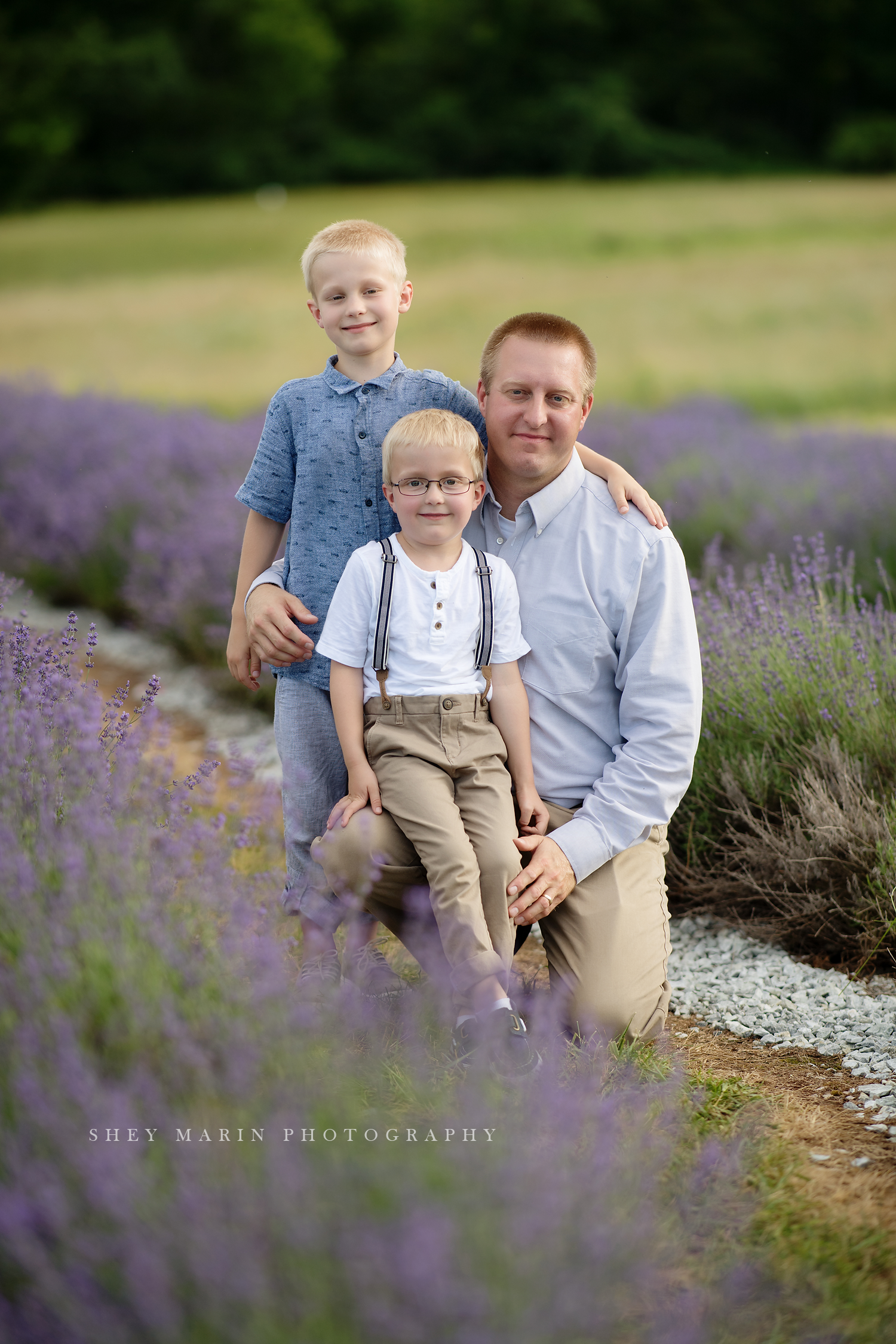 lavender field frederick maryland family photo session