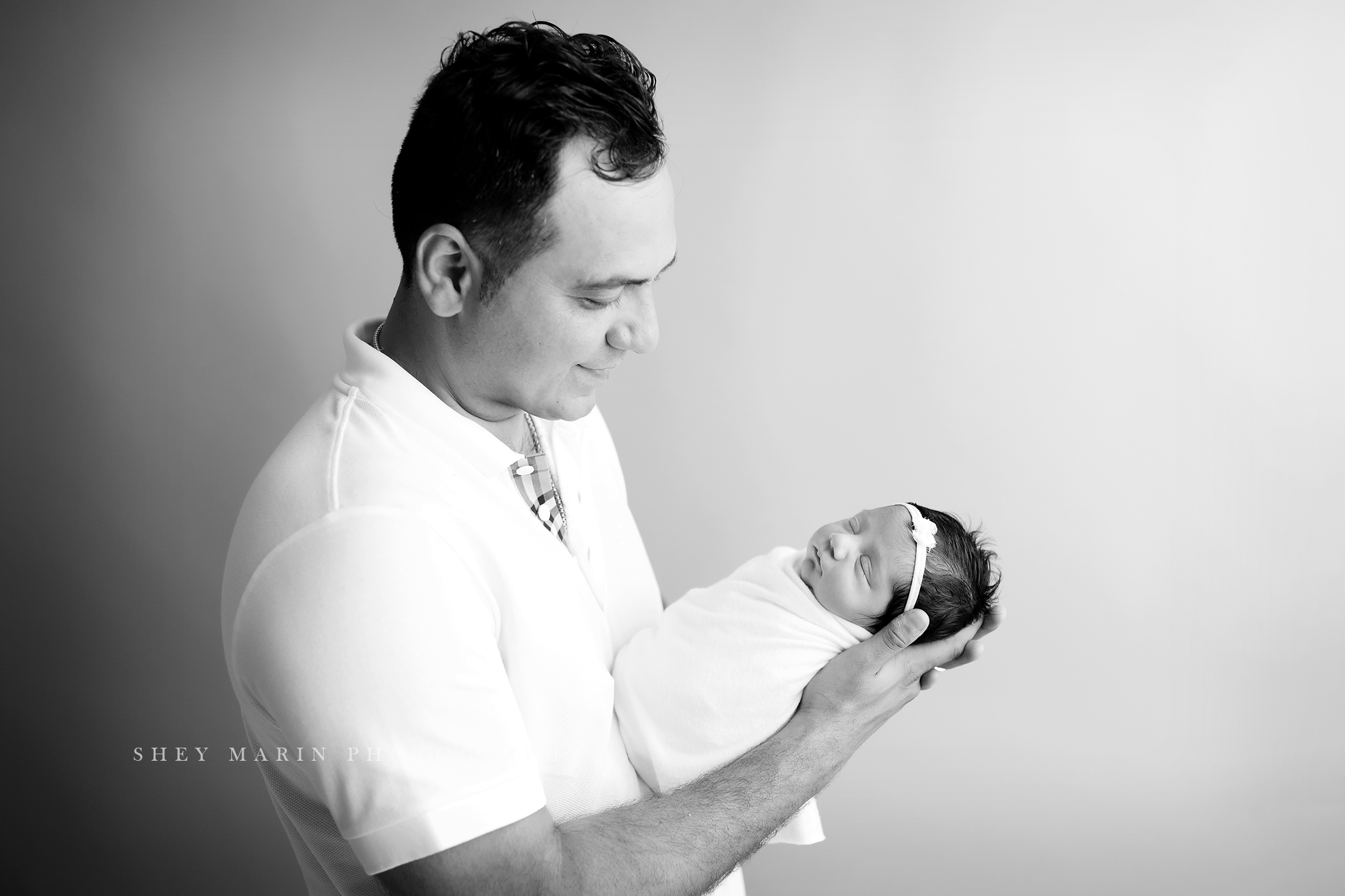 baby girl frederick newborn photographer