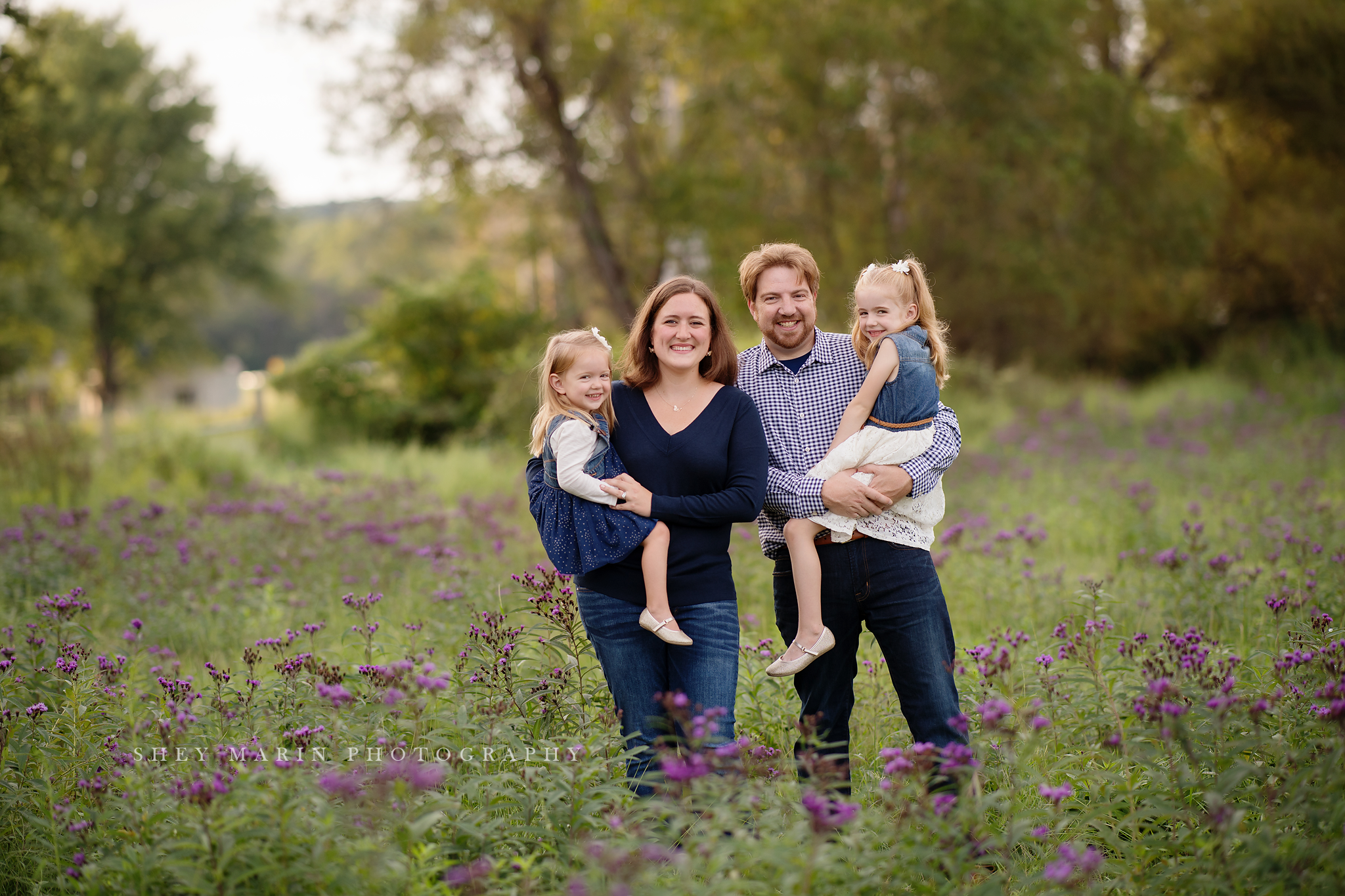 wildflowers and sisters Maryland family photographer