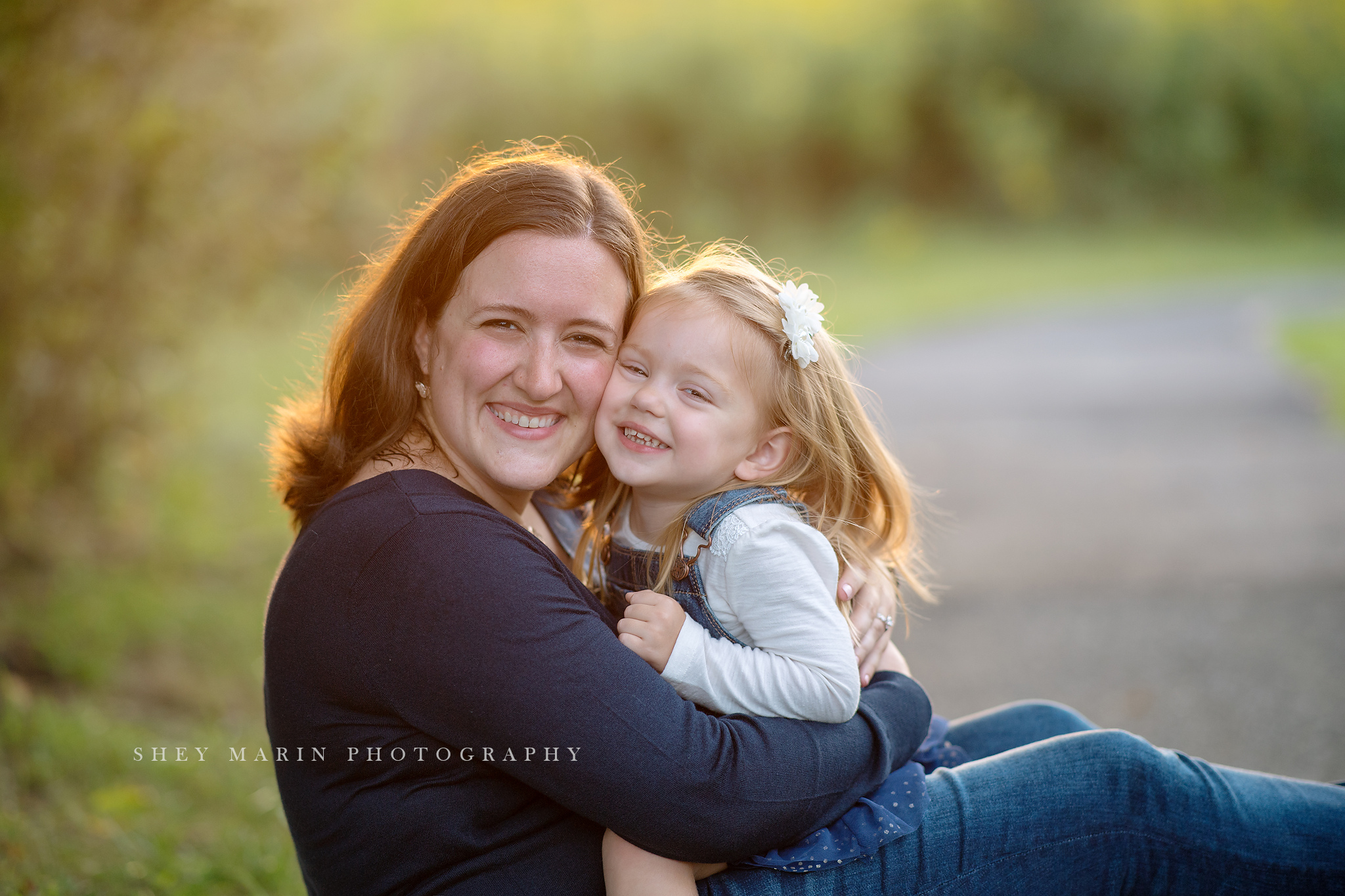 wildflowers and sisters Maryland family photographer