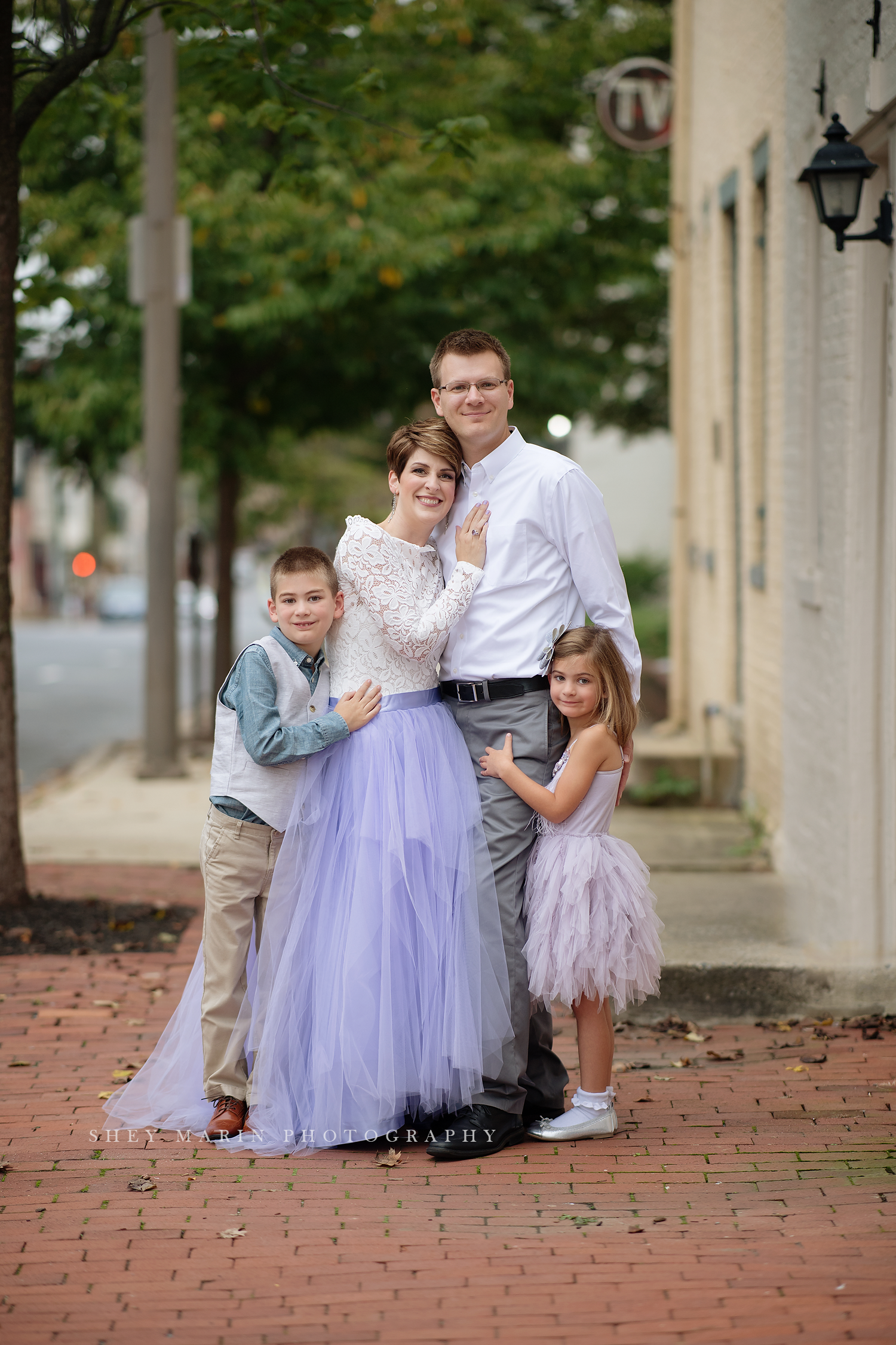 glam downtown Frederick photosession