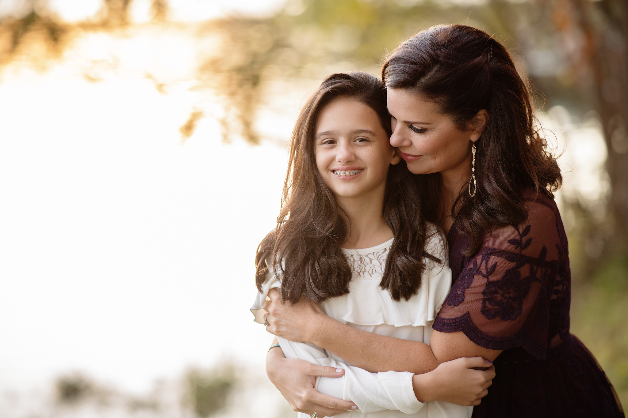 lake living fall family session in frederick maryland