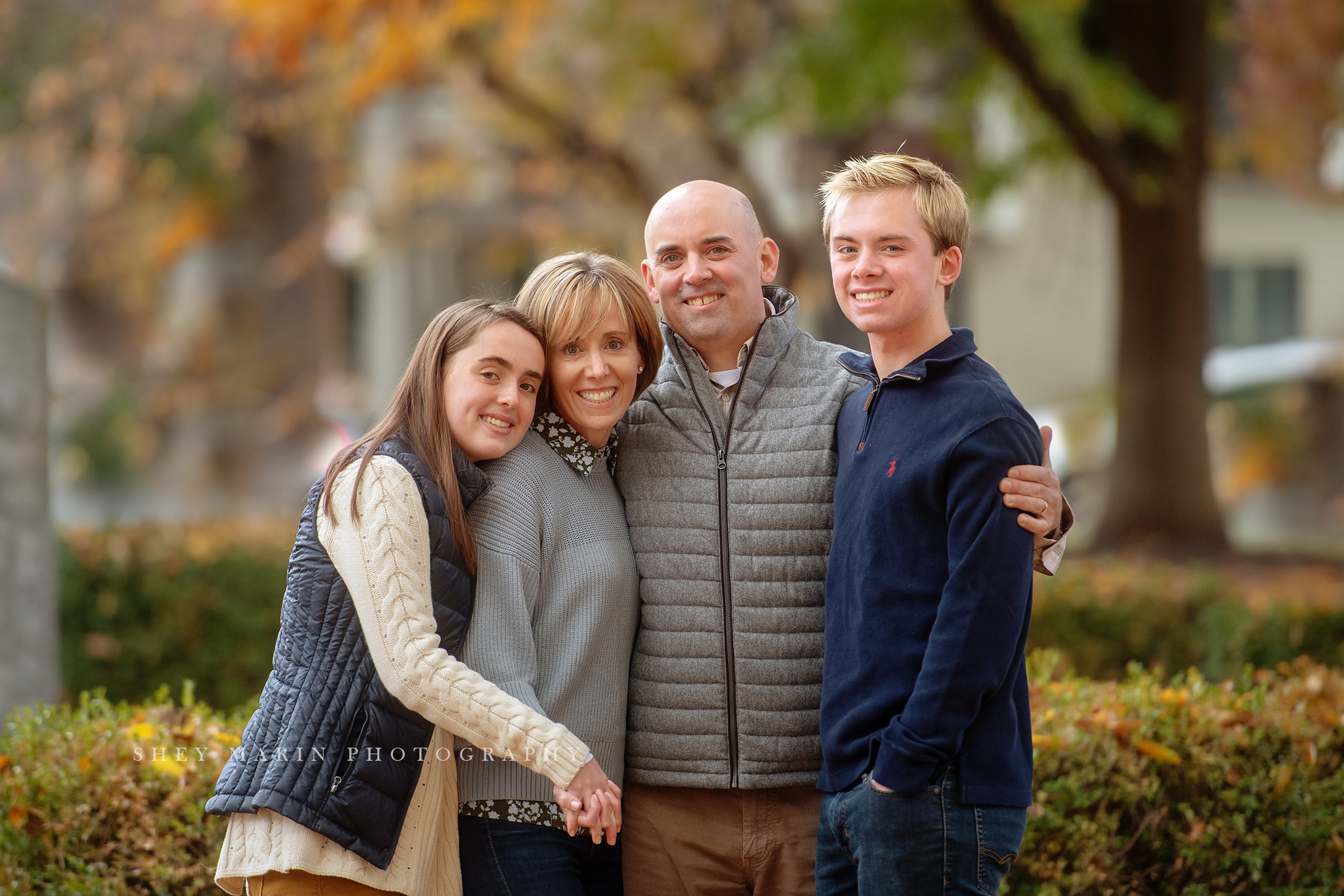 downtown frederick family photo session