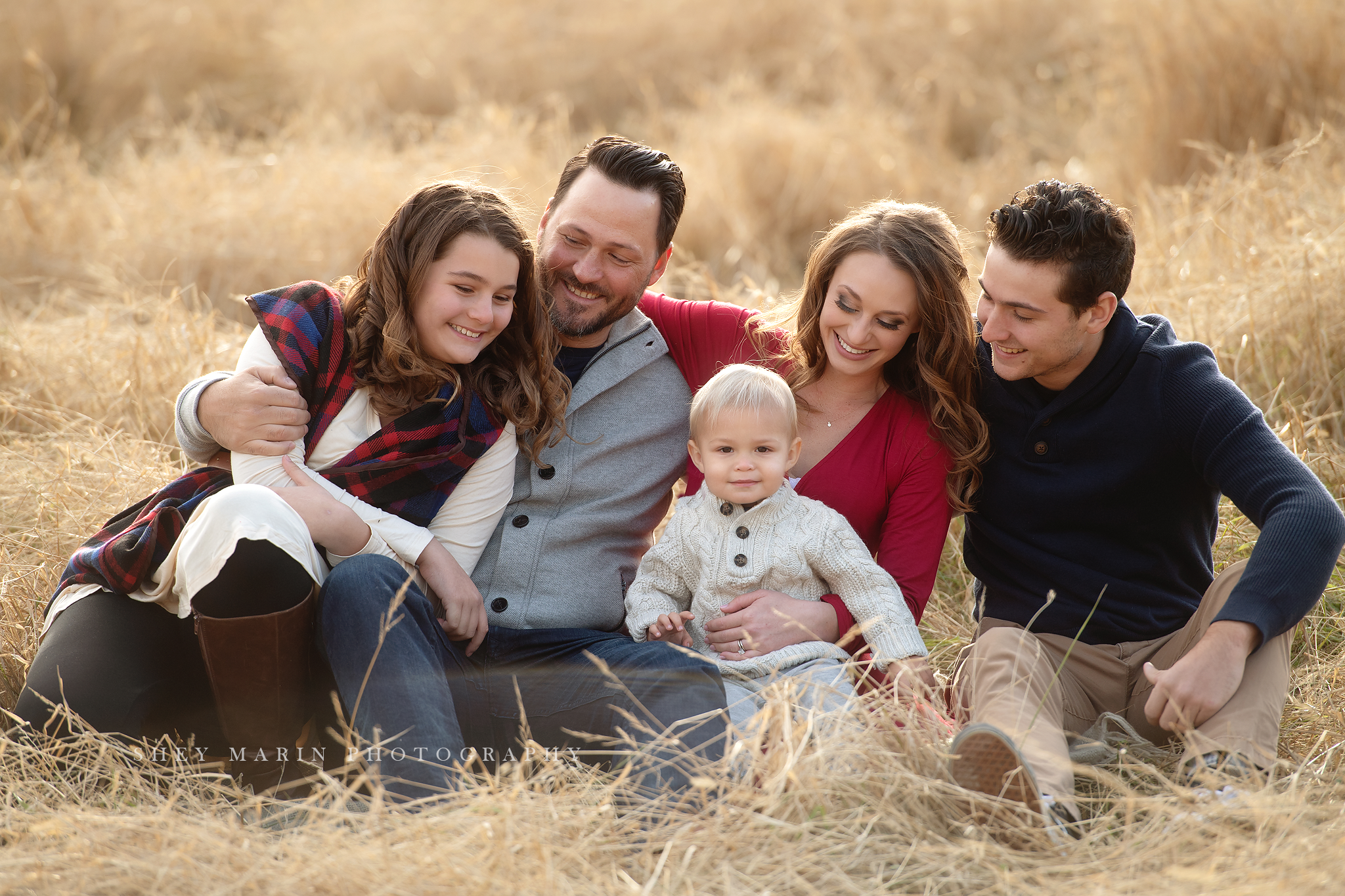 Washington DC family photographer winter field