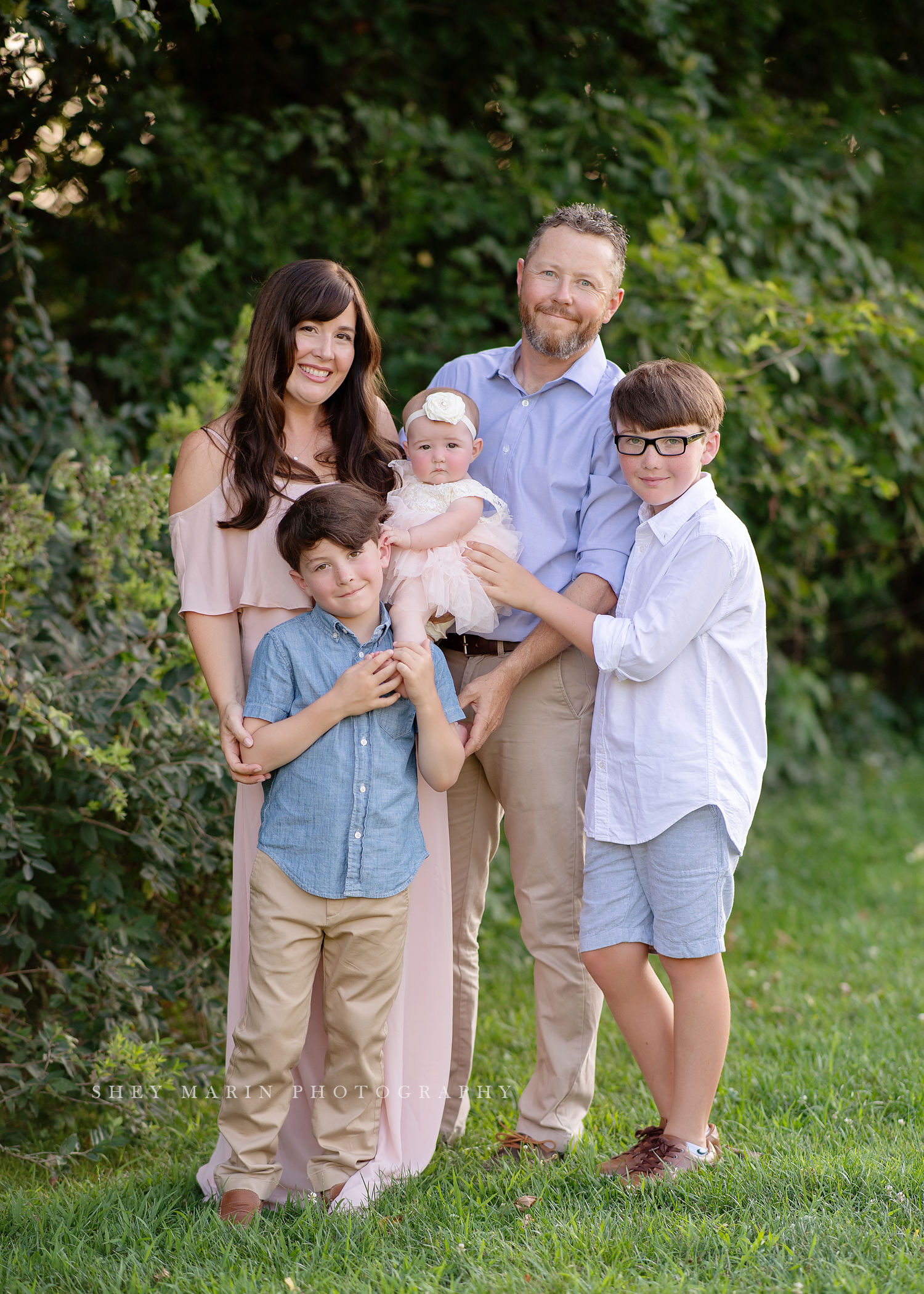 golden hour family photosession frederick maryland