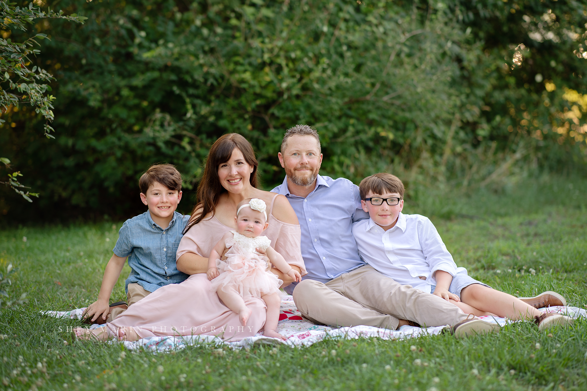 golden hour family photosession frederick maryland