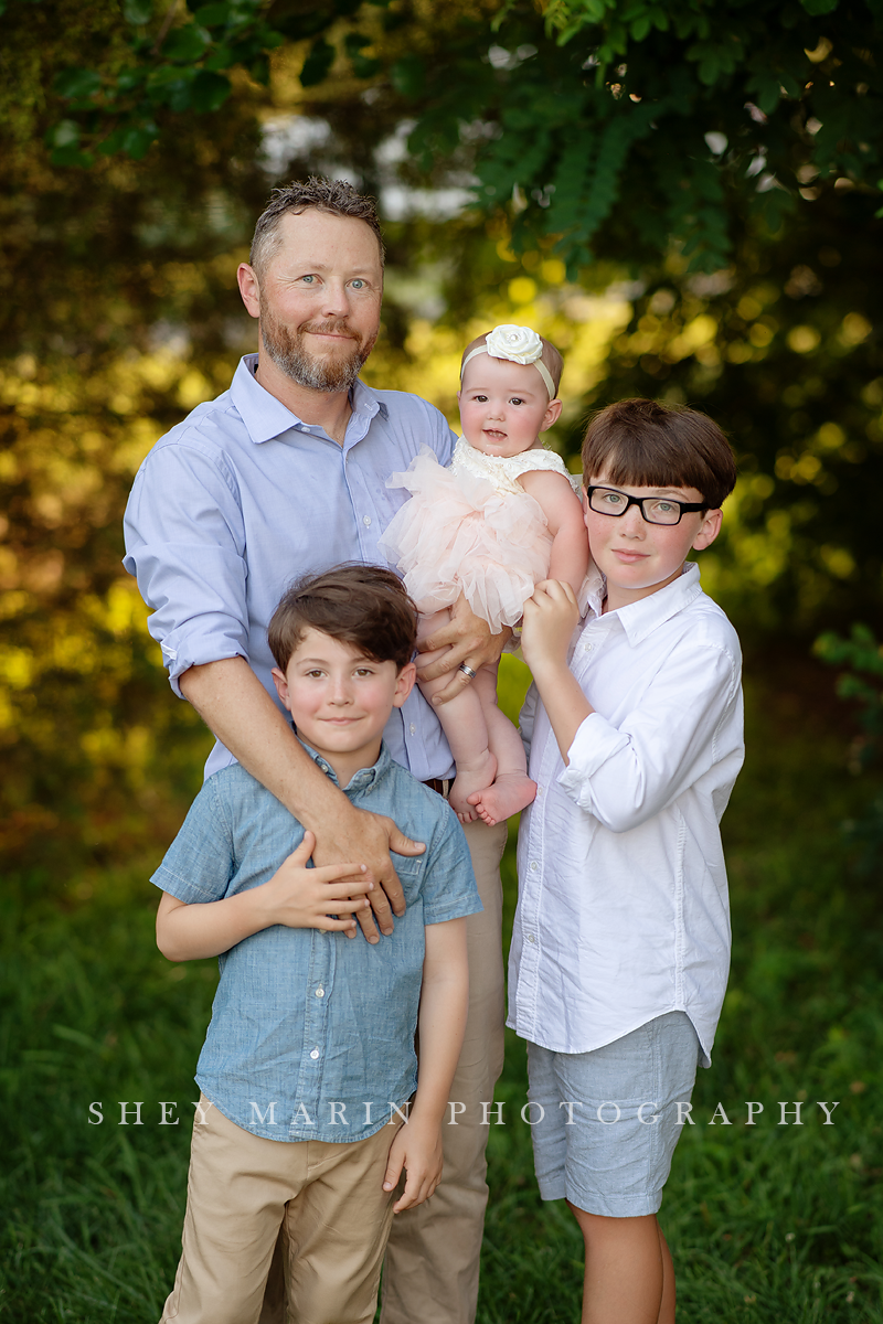 golden hour family photosession frederick maryland