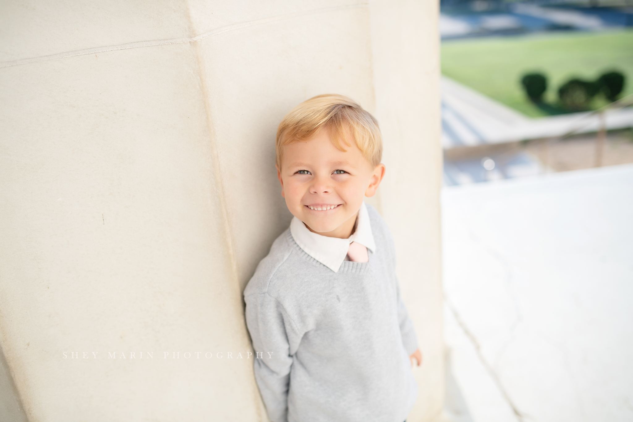 Lincoln Memorial DC monument family photographer