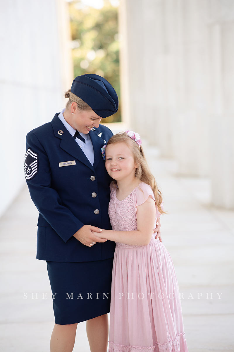 Lincoln Memorial DC monument family photographer