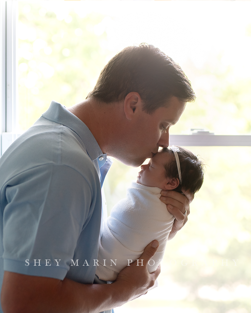 best lifestyle newborn photographer DC