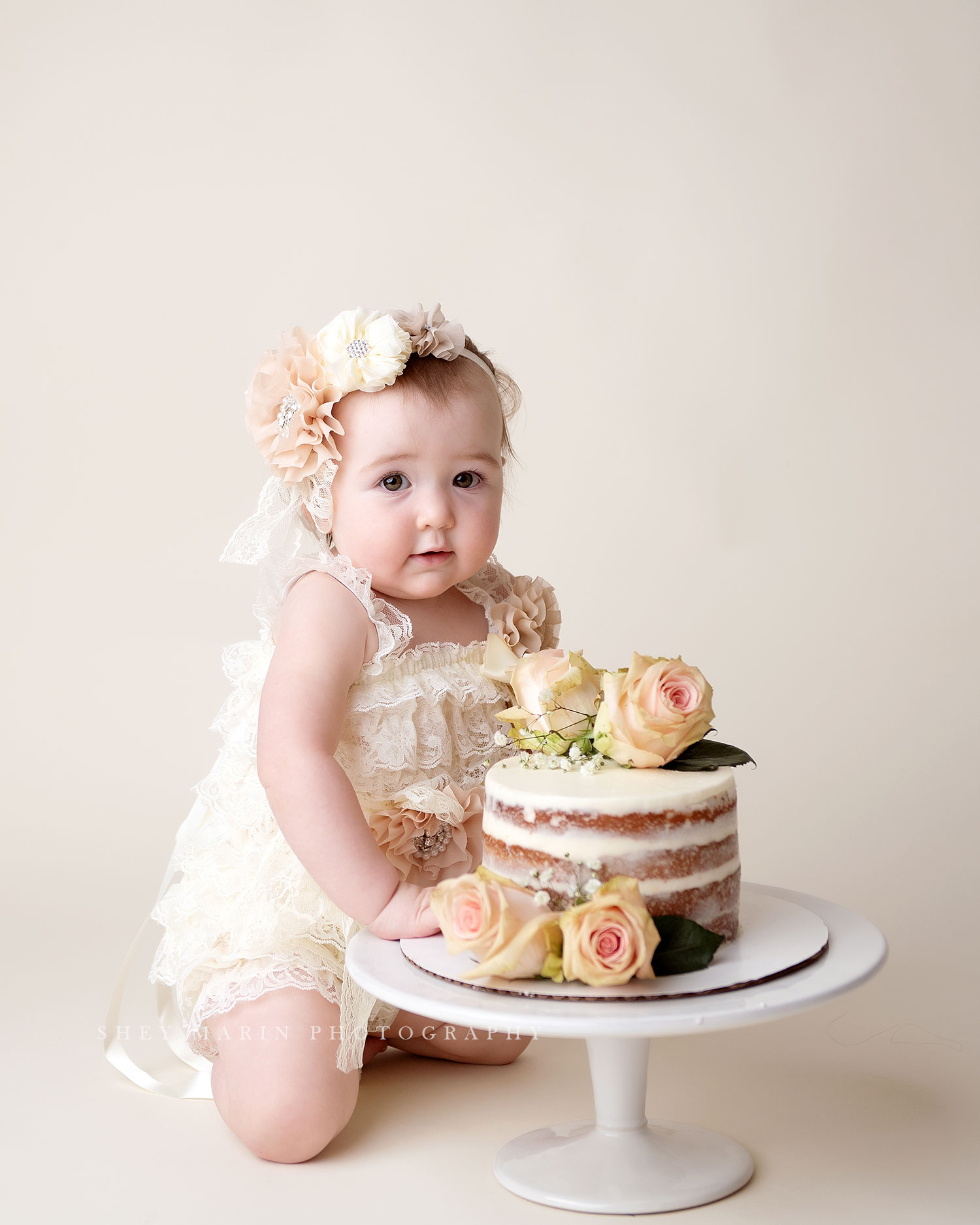 cake smash first birthday photo session